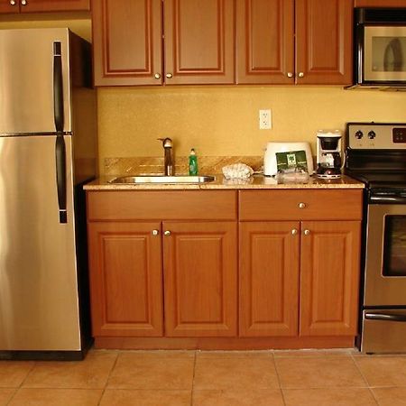 Away Inn Lauderdale-by-the-Sea Стая снимка