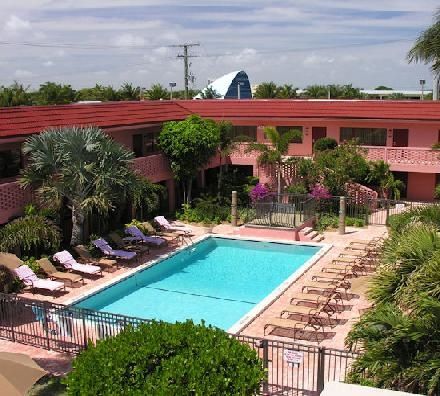 Away Inn Lauderdale-by-the-Sea Съоръжения снимка
