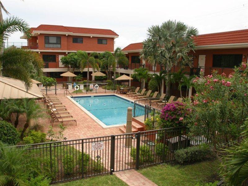 Away Inn Lauderdale-by-the-Sea Екстериор снимка